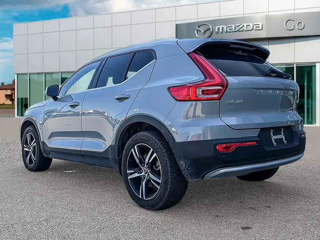 Volvo Xc40 2025 photo 4