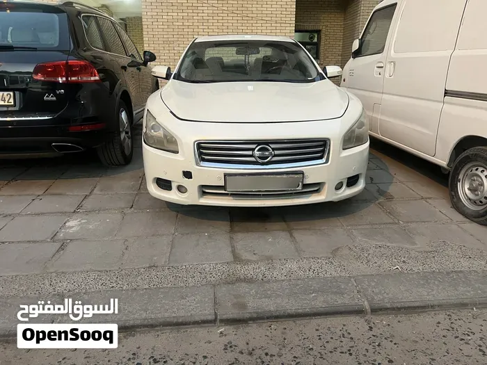 Nissan Maxima