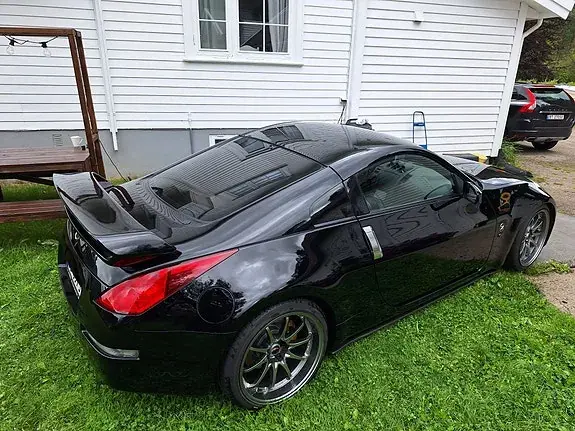 Nissan 350 Z 2004 photo 4
