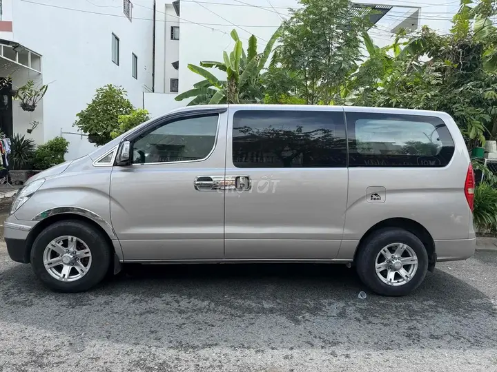 Hyundai Starex 2010 photo 5
