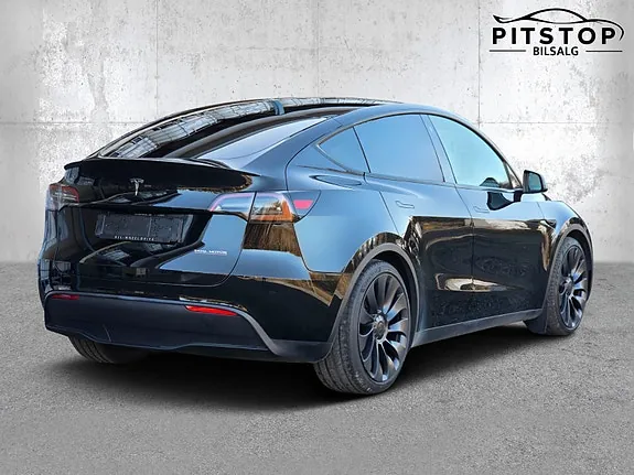 Tesla Model Y 2023 photo 5