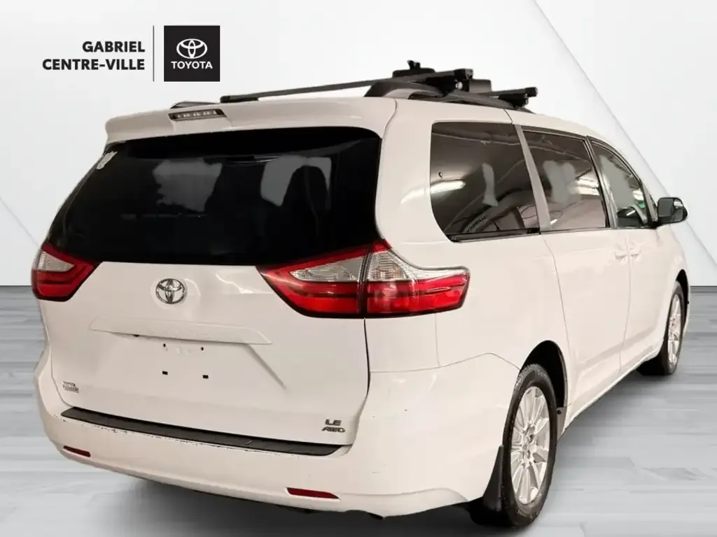 Toyota Sienna 2015 photo 5