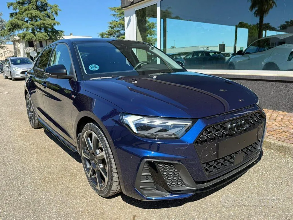 Audi A1 2025 photo 3