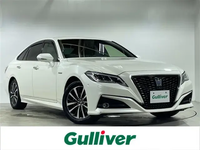 Toyota Crown 2019 photo 2
