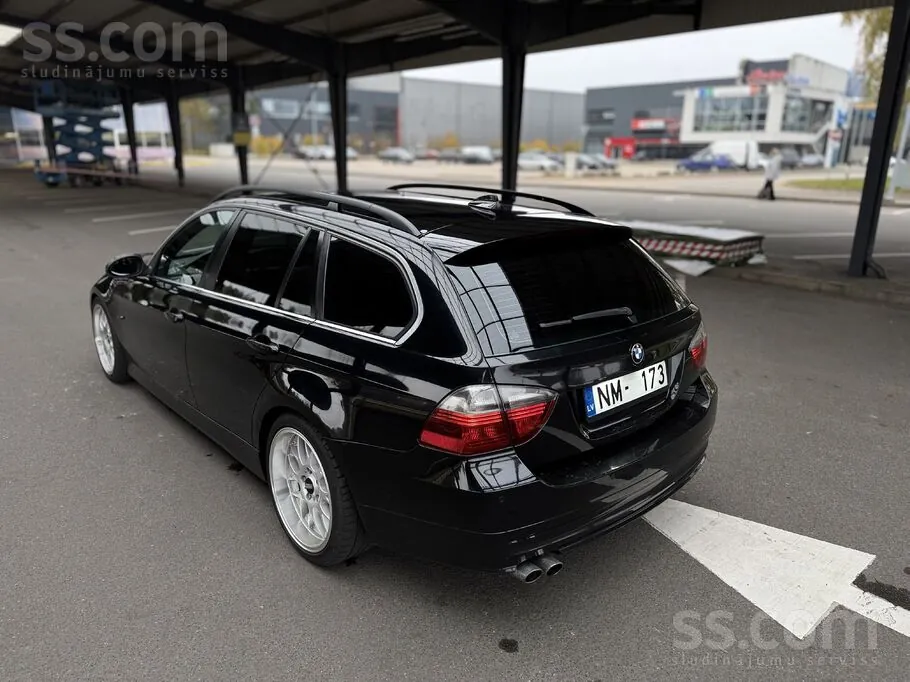 BMW E91 2006 photo 5
