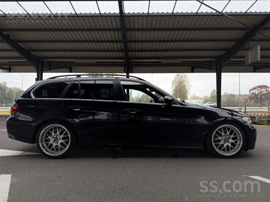 BMW E91 2006 photo 3