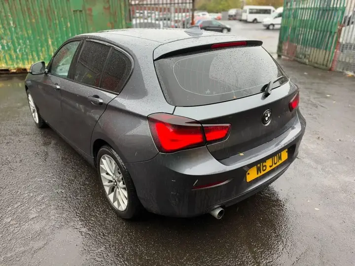 BMW 1 Series 2015 photo 2