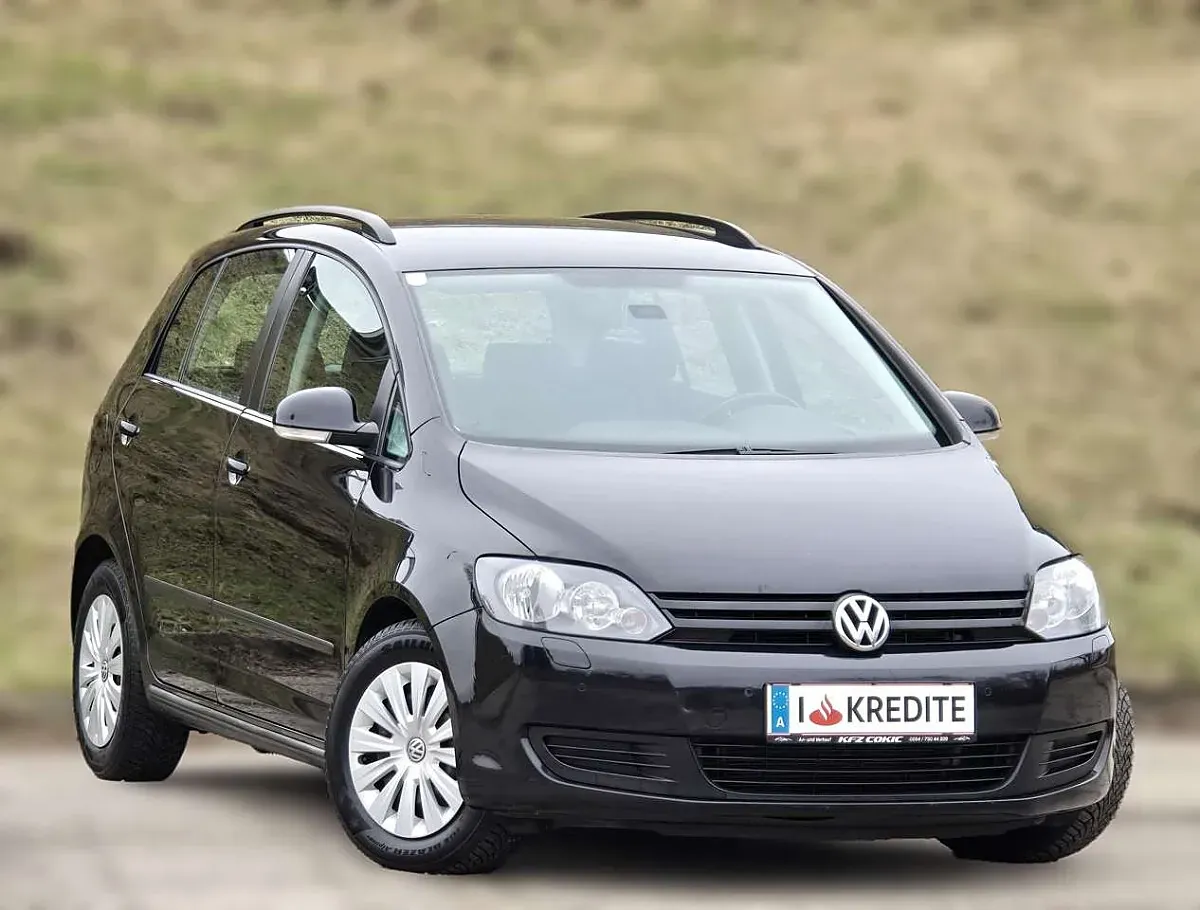 Volkswagen Golf 2011 photo 2