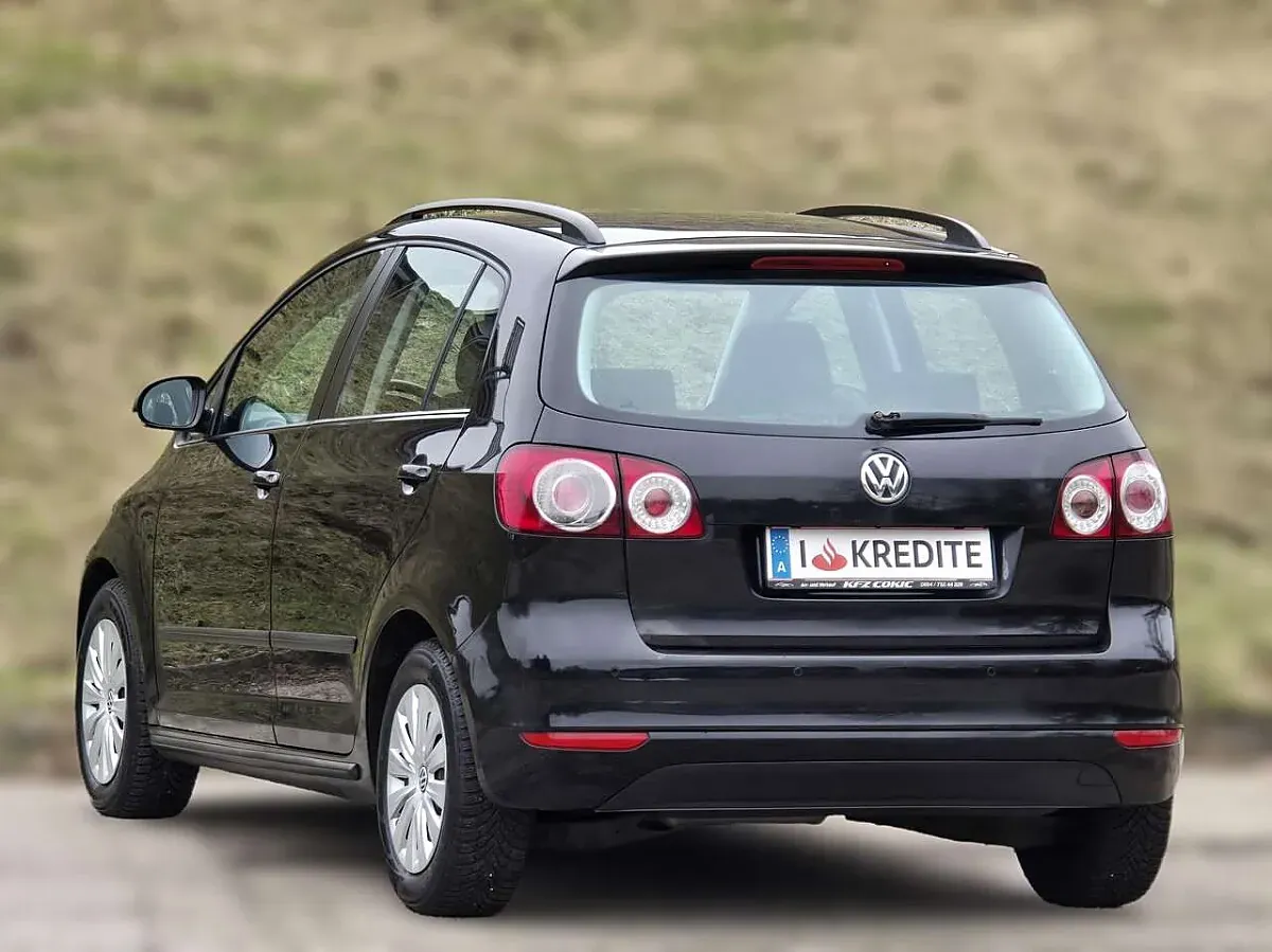 Volkswagen Golf 2011 photo 3