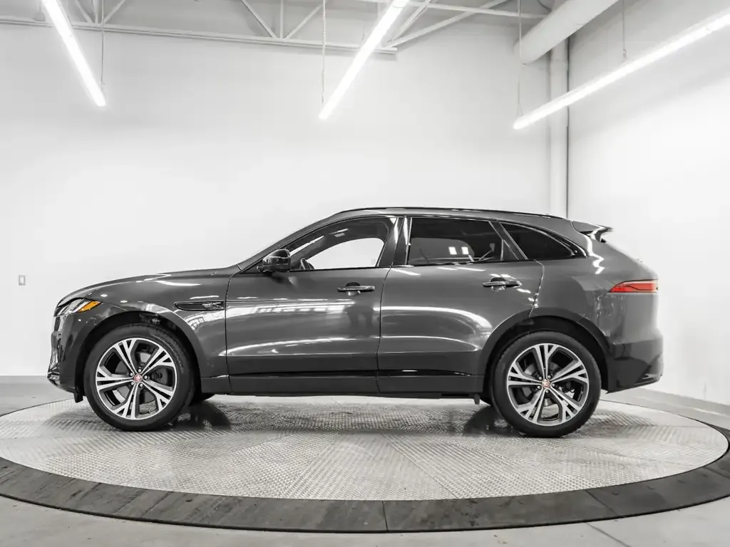 Jaguar F-Pace 2024 photo 2