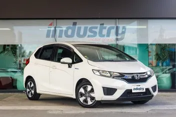 Honda Fit 2017 photo 2