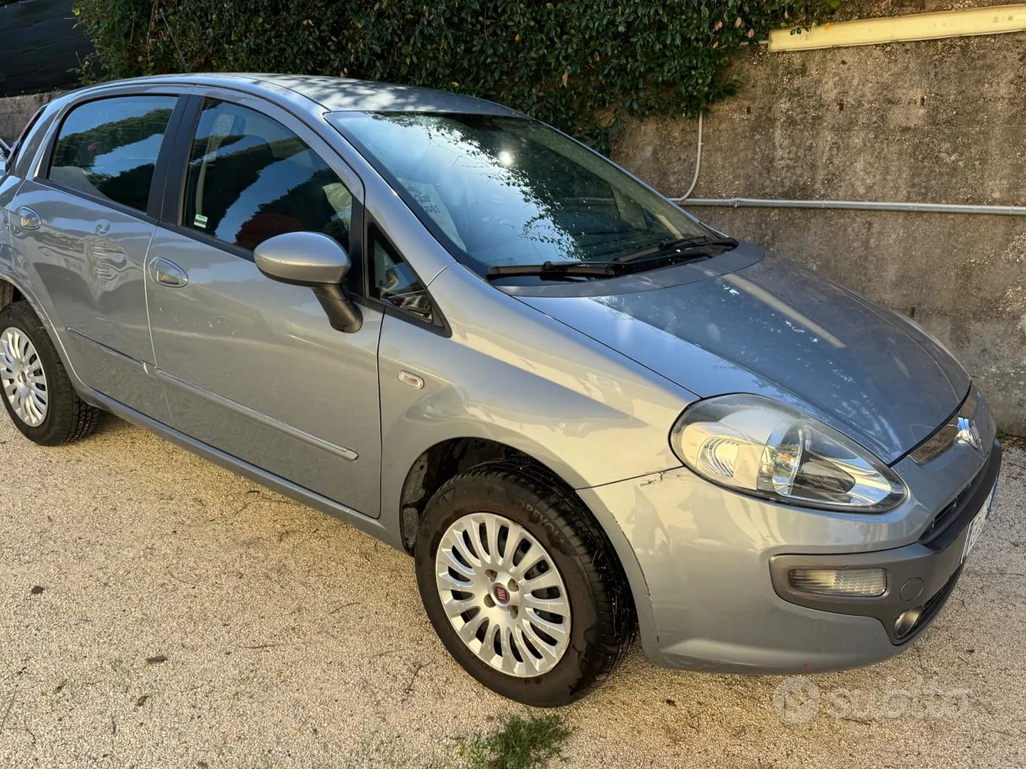 Fiat Grande Punto 2010 photo 3
