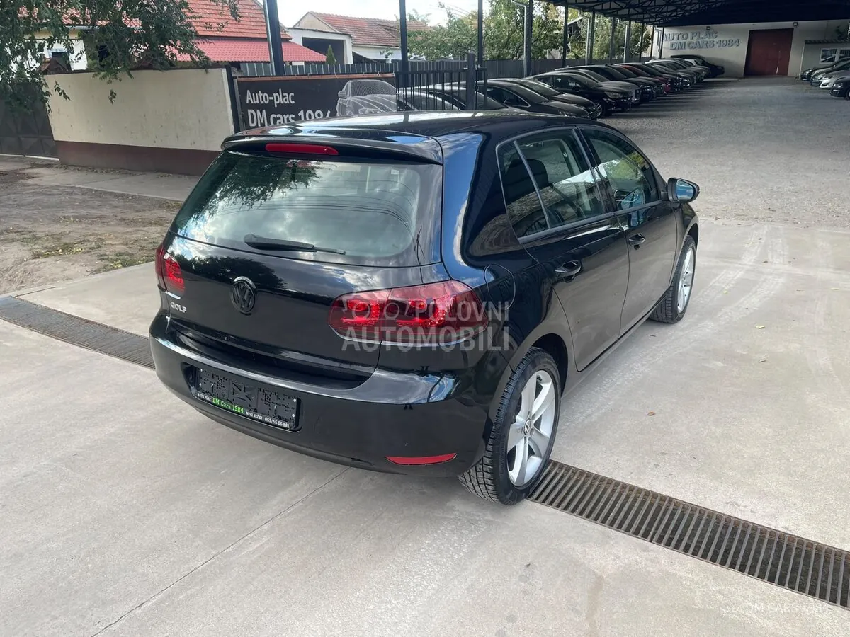 Volkswagen Golf 2010 photo 5
