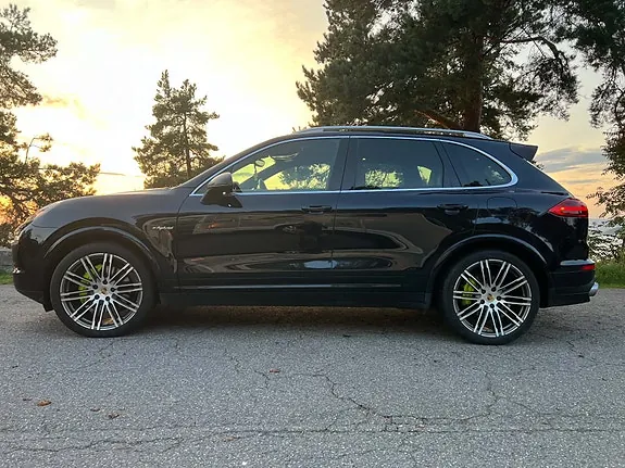 Porsche Cayenne S 2016 photo 5