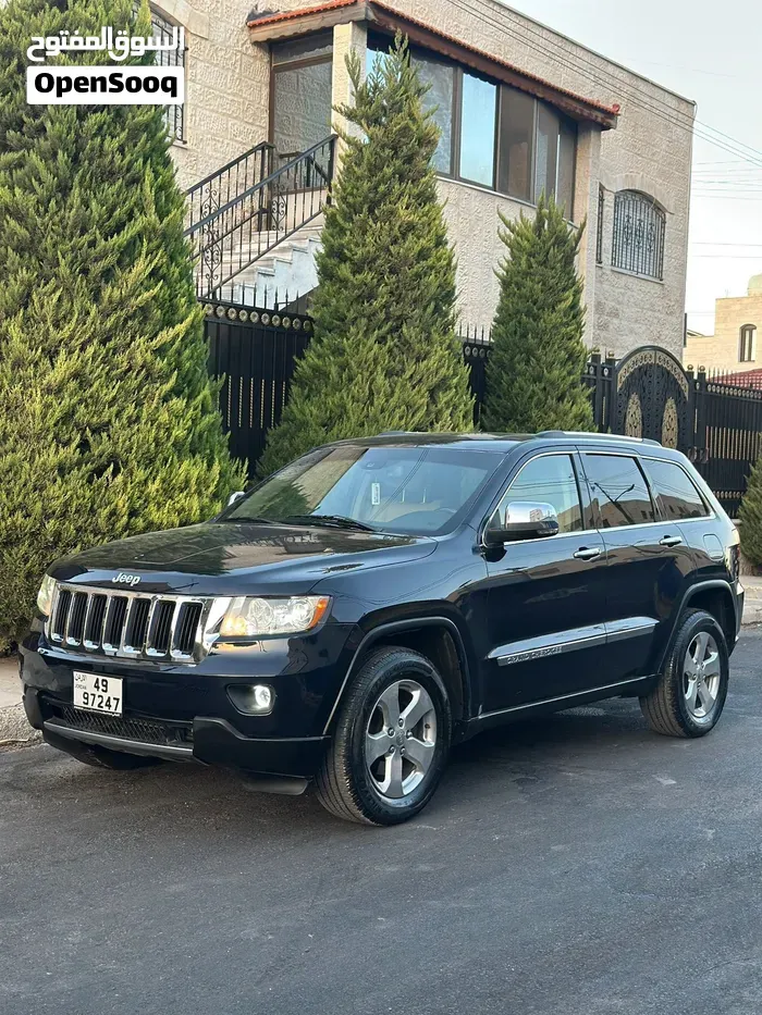 Jeep Cherokee 2011 photo 2