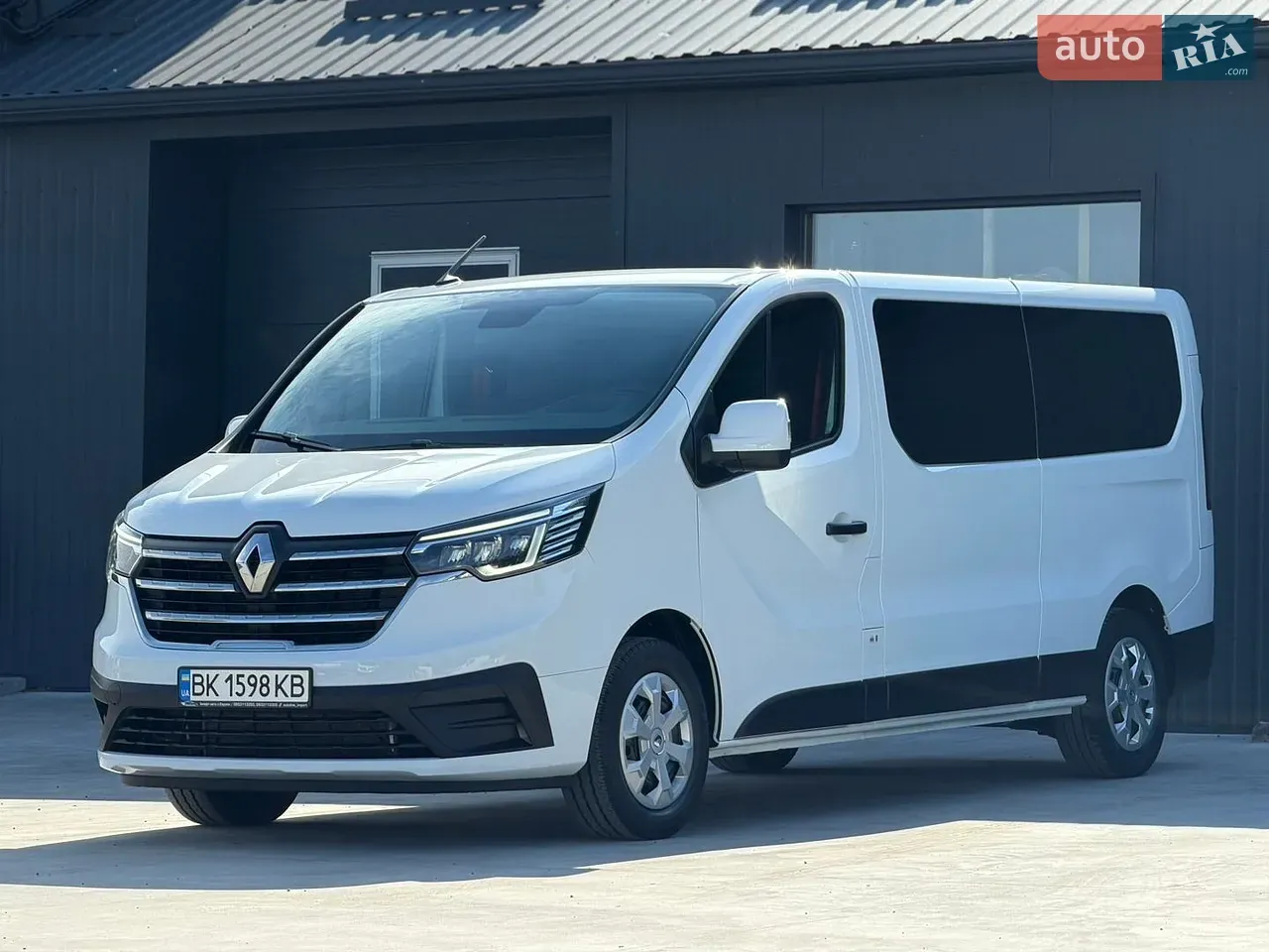 Renault Trafic 2023 photo 5
