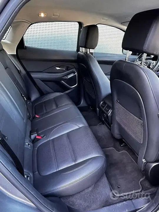 Jaguar E-Pace 2022 photo 5