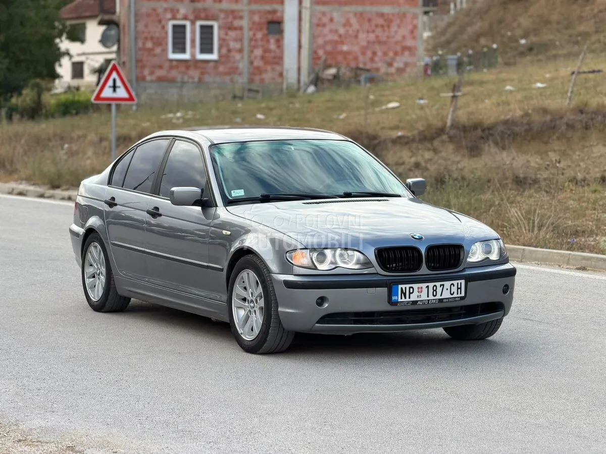 BMW 318 2003 photo 4