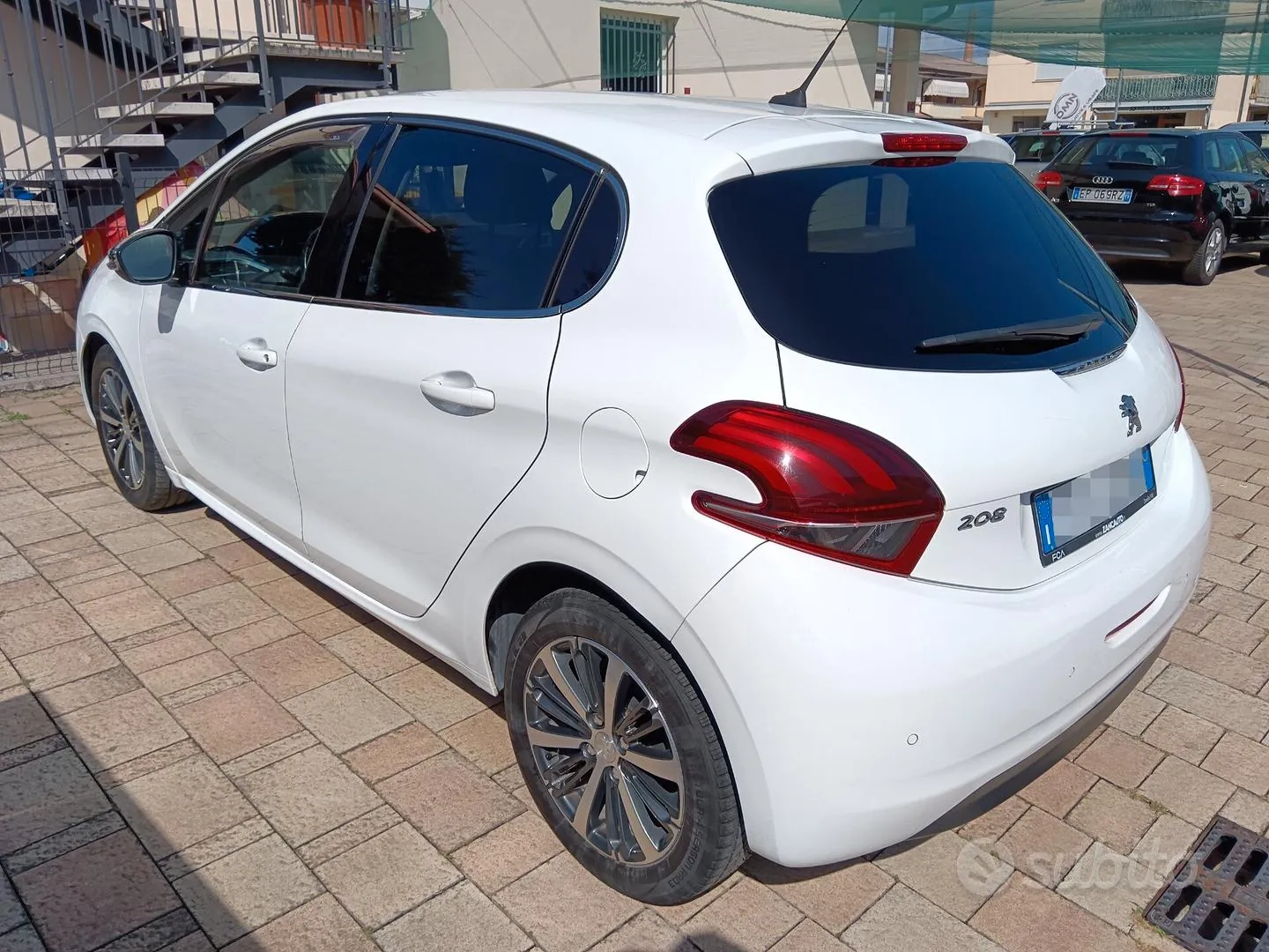 Peugeot 208 2016 photo 4