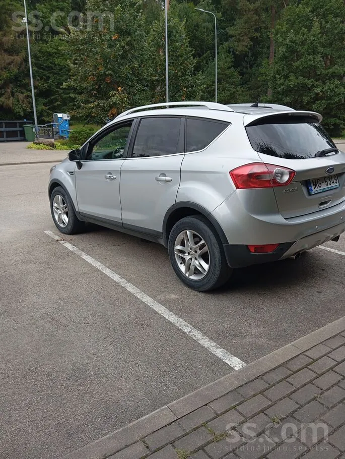Ford Kuga 2011 photo 2