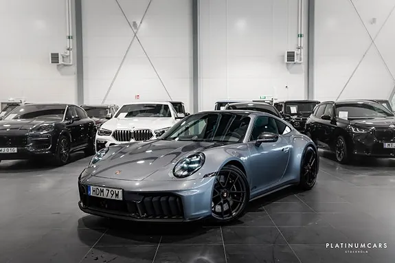 Porsche 911 Carrera 4 Gts