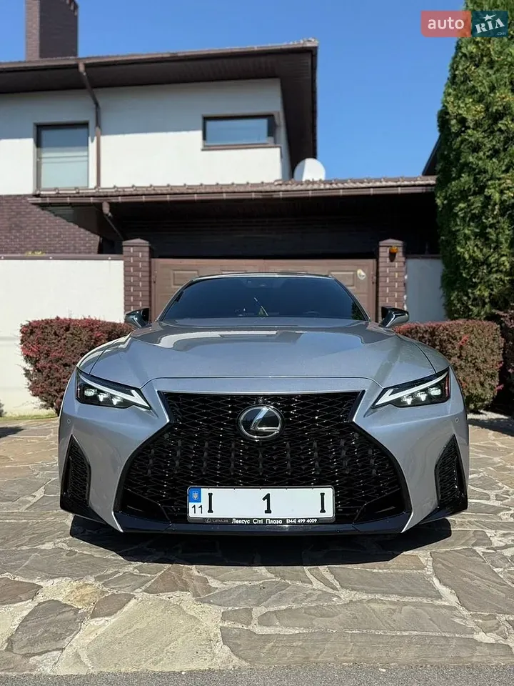 Lexus Is