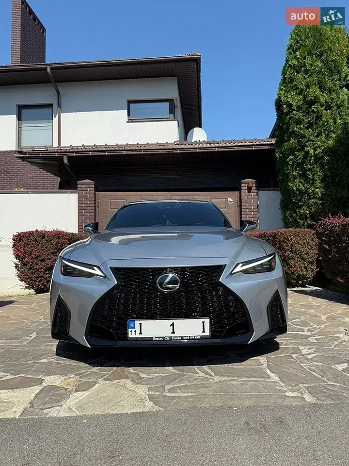 Lexus Is