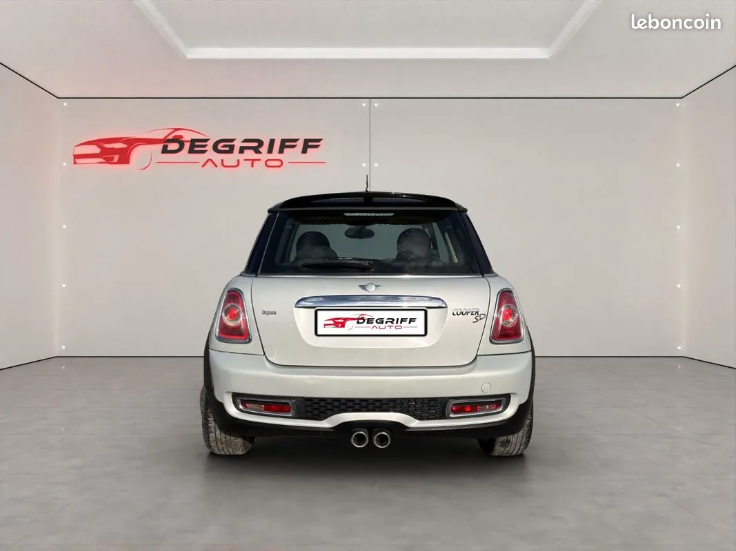 Mini Cooper S 2011 photo 4