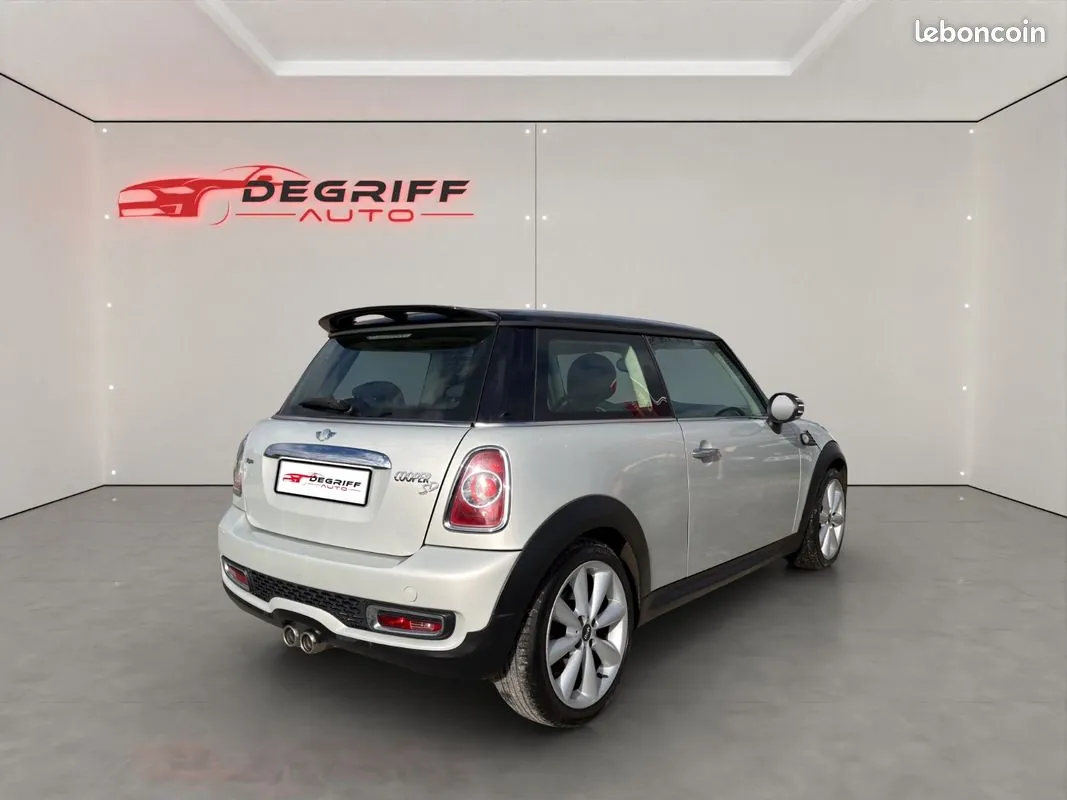Mini Cooper S 2011 photo 5