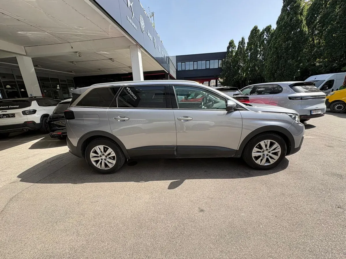 Peugeot 5008 2019 photo 3