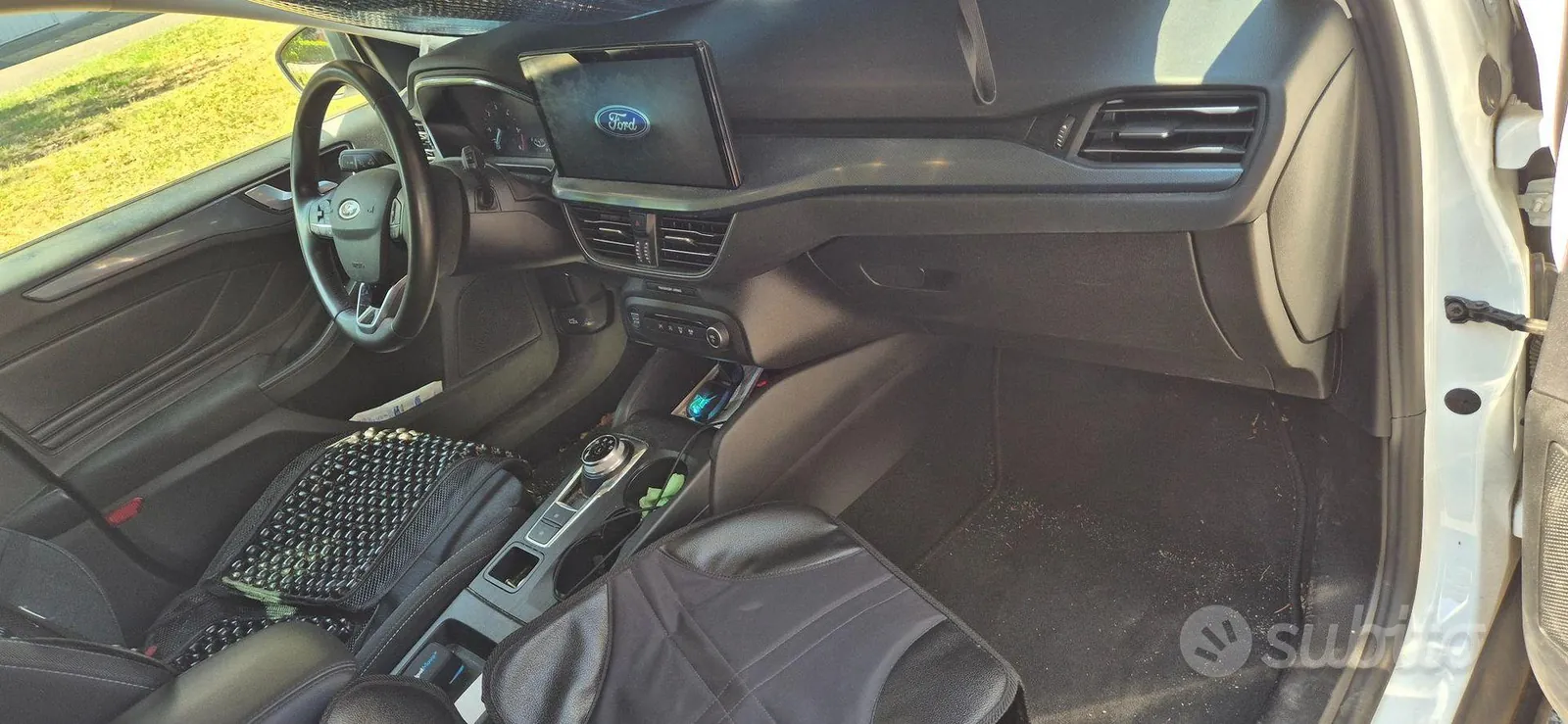 Ford Focus 2023 photo 3