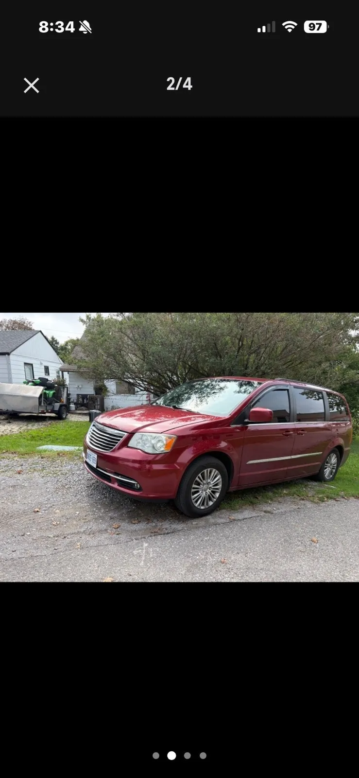 Chrysler Town & Country 2013 photo 2