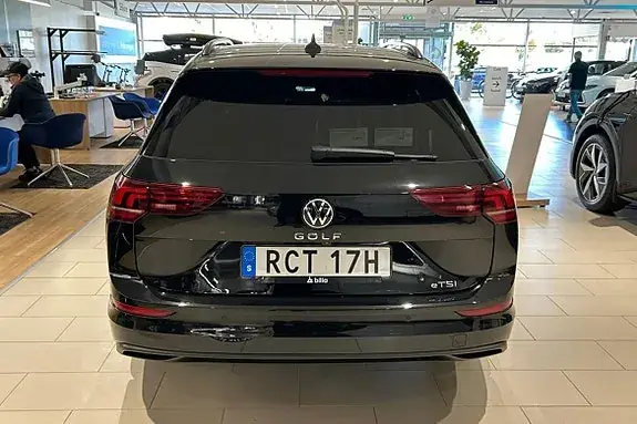 Volkswagen Golf I 2026 photo 3
