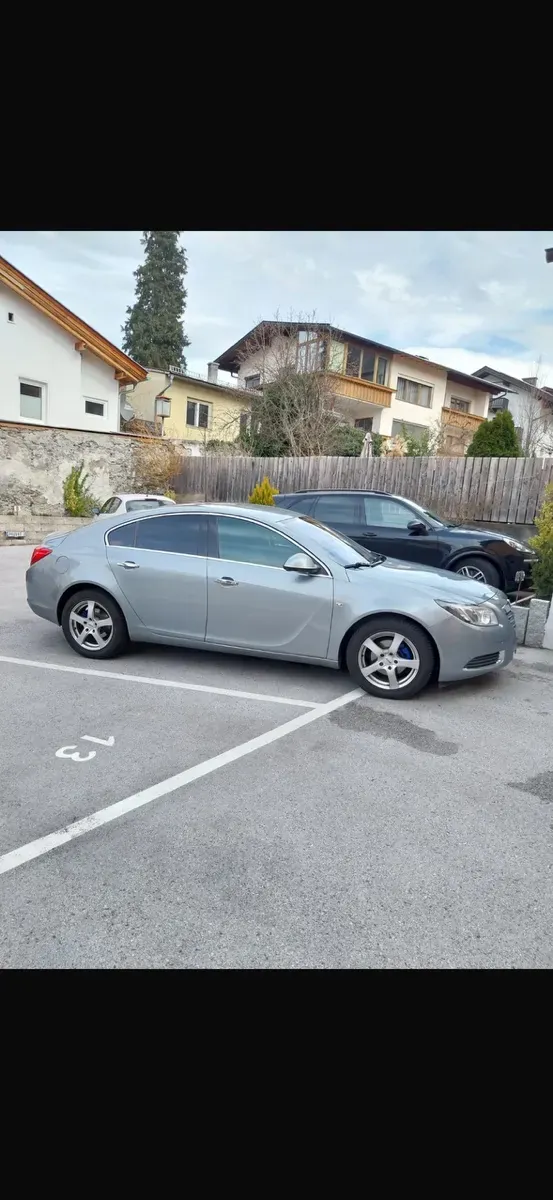 Opel Insignia 2010 photo 2