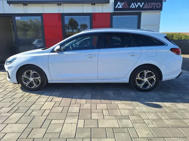 Hyundai I30 2023 photo 3