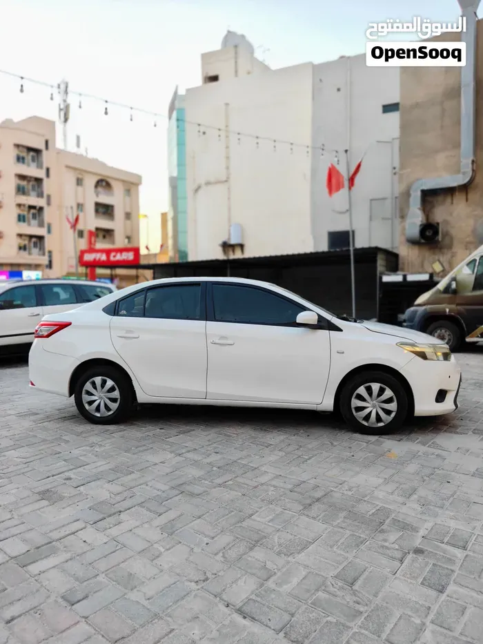 Toyota Yaris 2017 photo 4