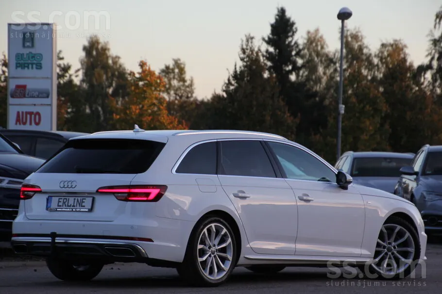 Audi A4 2019 photo 2