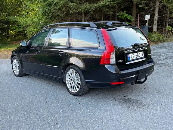 Volvo V50 2011 photo 3