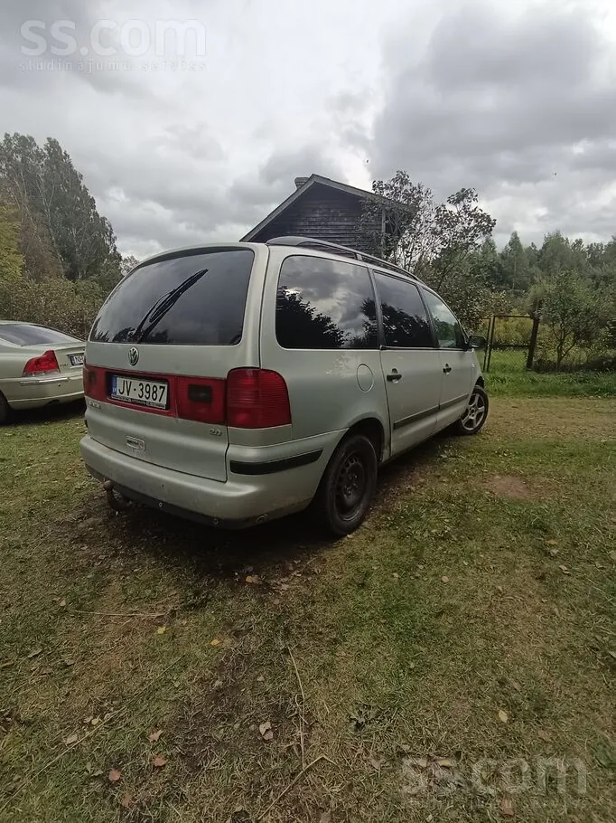 Volkswagen Sharan 2002 photo 3