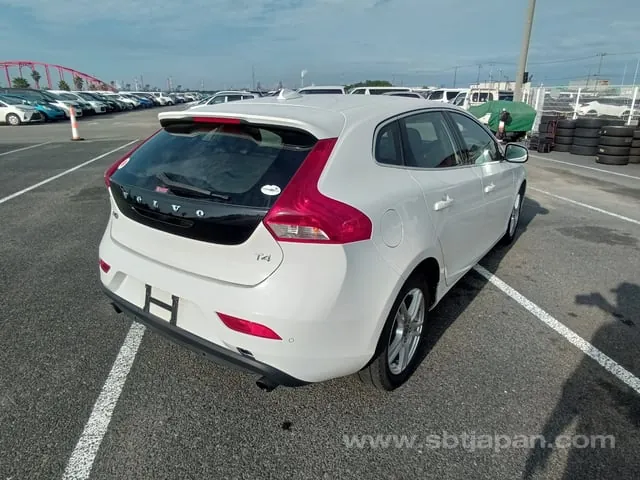 Volvo V40 2014 photo 4