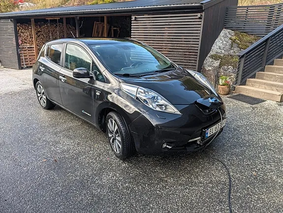 Nissan Leaf 2015 photo 2