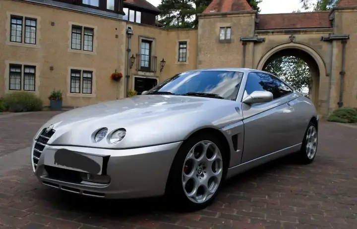 Alfa Romeo Gtv 2003 photo 3