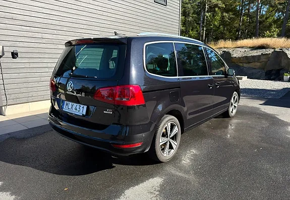 Volkswagen Sharan 2011 photo 3