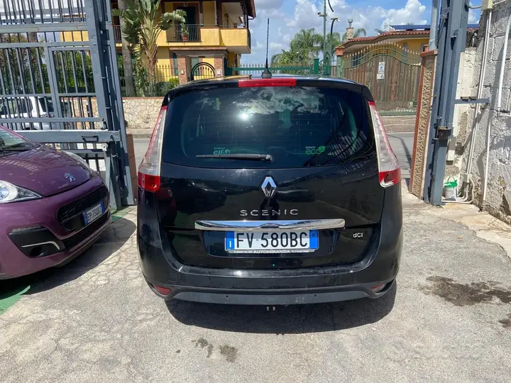 Renault Scenic 2012 photo 5