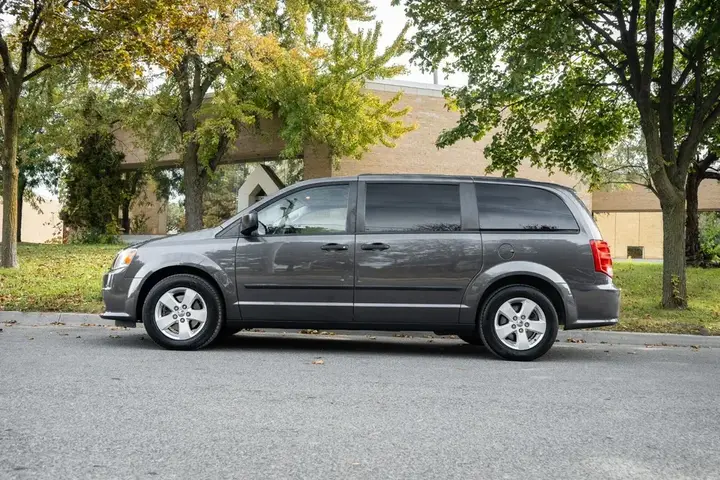 Dodge Grand Caravan 2016 photo 5