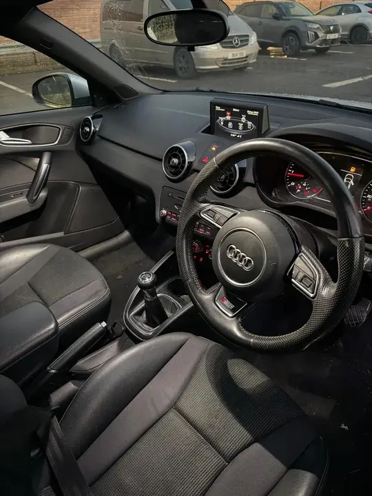Audi A1 2014 photo 2