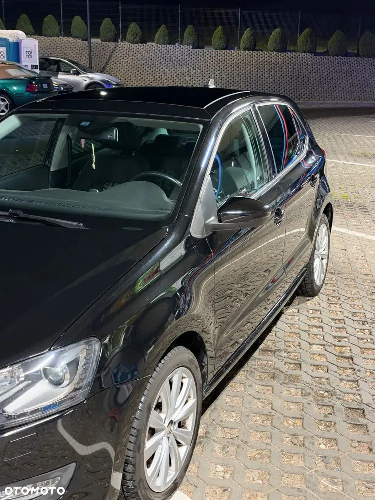 Volkswagen Polo 2013 photo 2