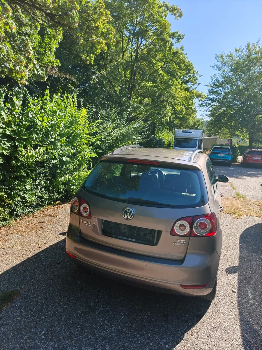Volkswagen Golf 2011 photo 3