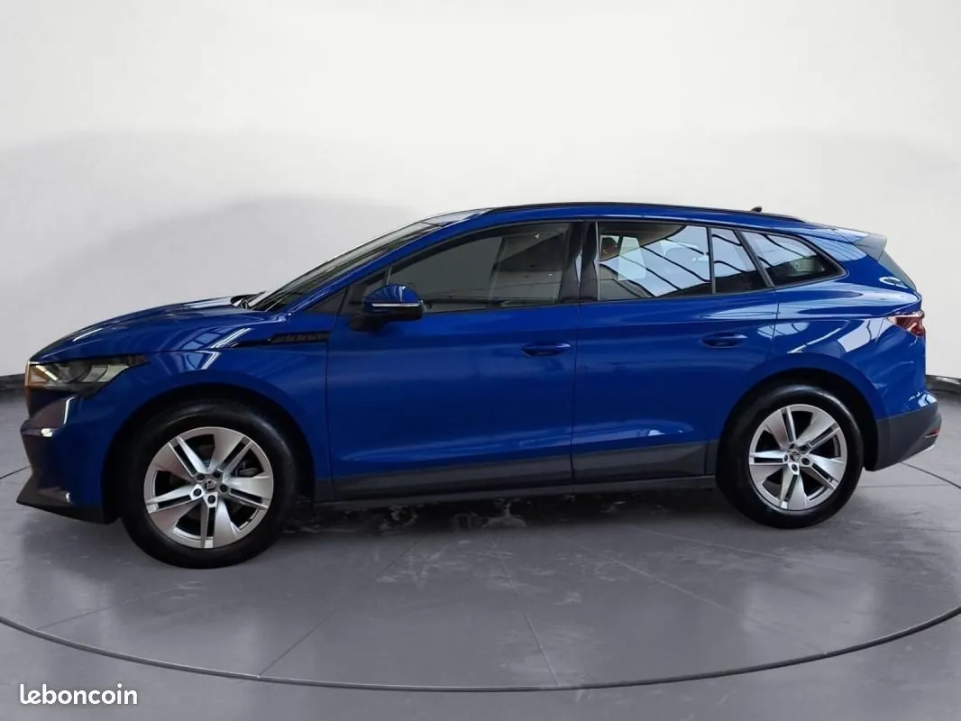 Skoda Enyaq 2023 photo 3