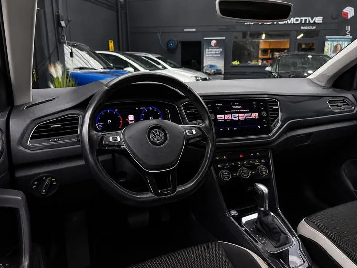 Volkswagen T-Roc 2018 photo 2